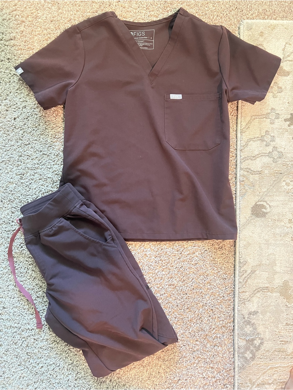Figs ESPRESSO Scrub top and Jogger Set